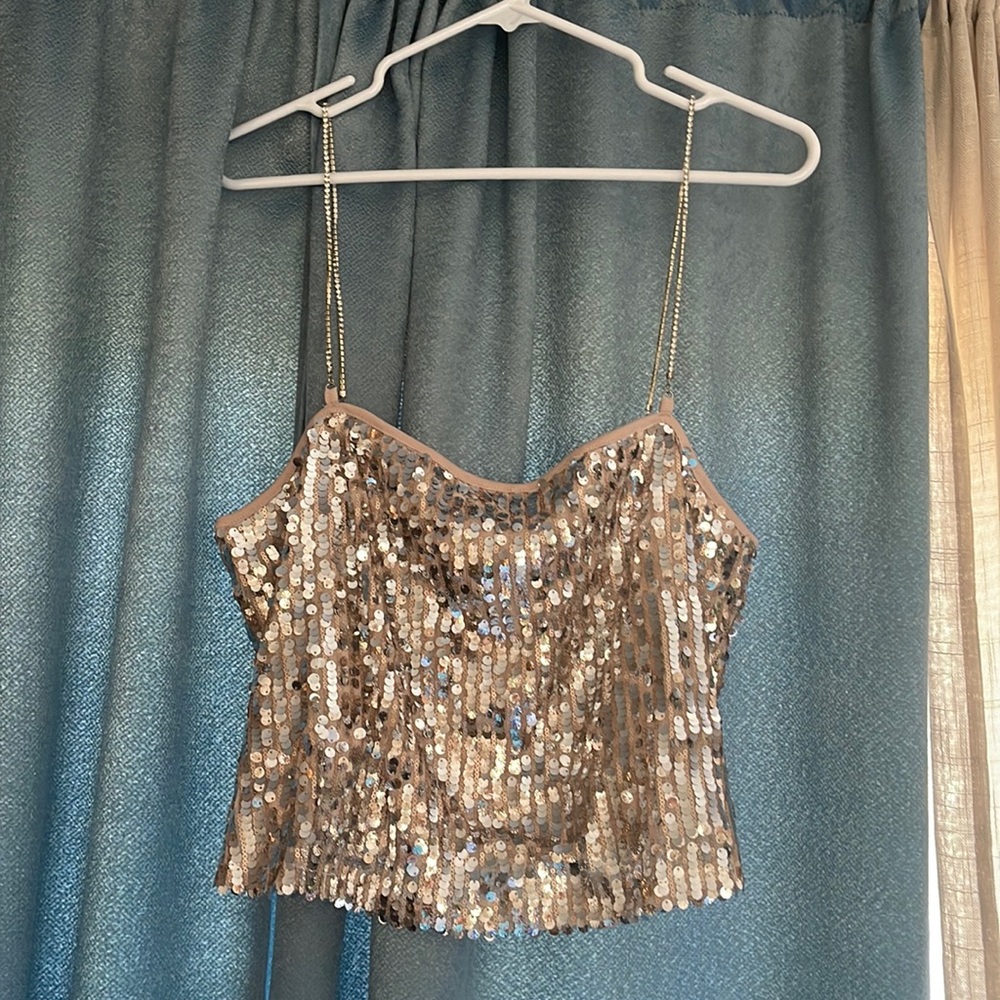 2/$12 🎉NWT Forever 21 Sequin Crop Top